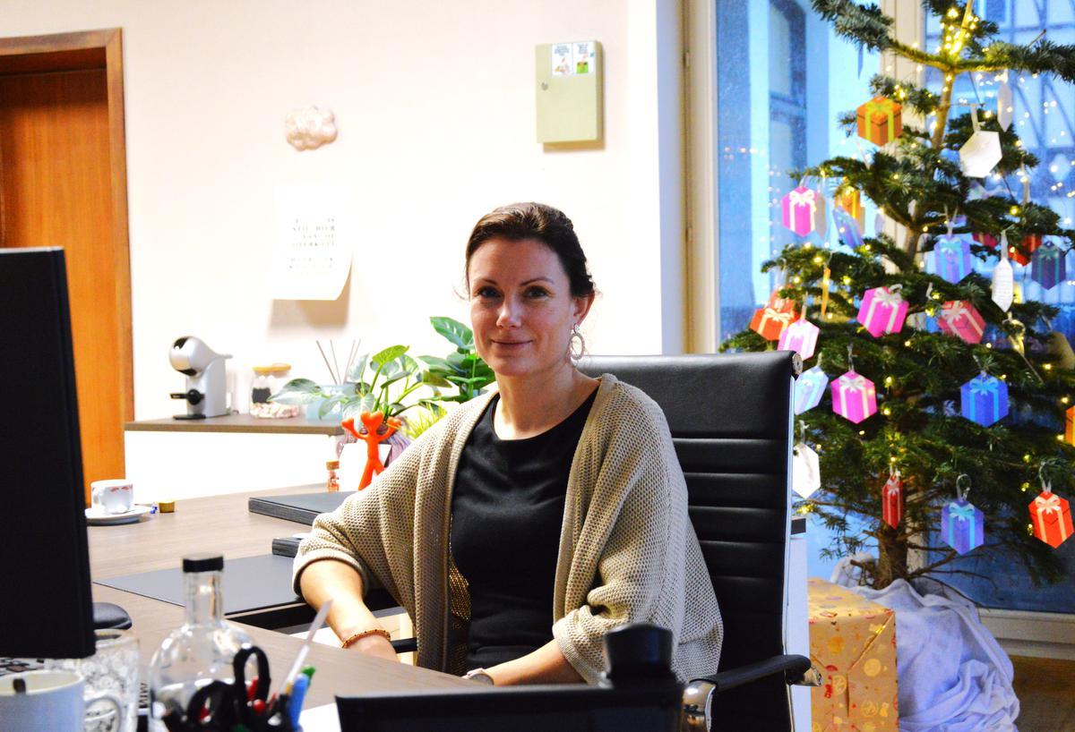 Kimberly Carton: The Woman Behind the Spotlight